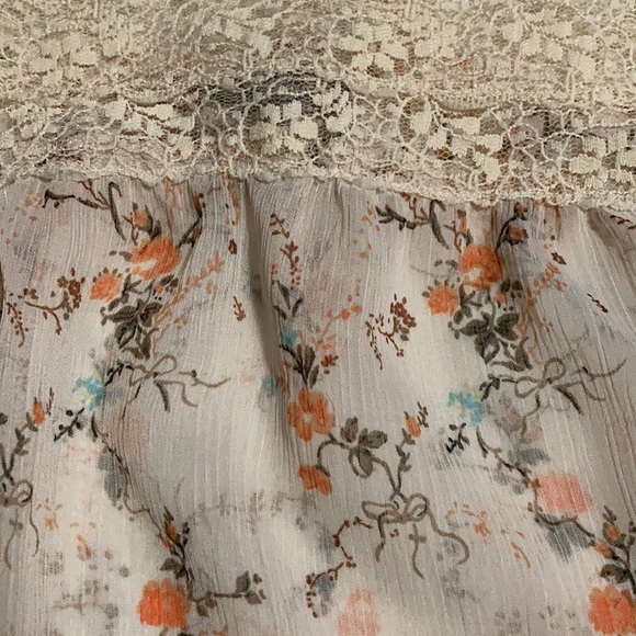 Love 21 - Women’s Blouse (Lg) - Picture 6 of 6